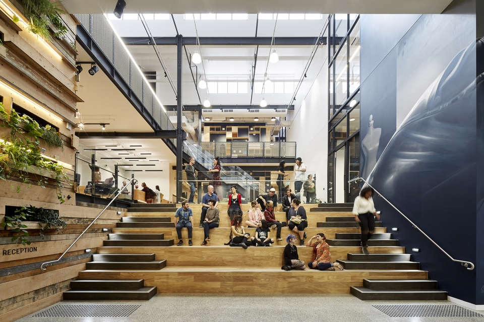 lci melbourne by gray puksand