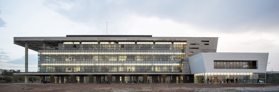 metu technocity turktelekom rd centre by ozerurger architects