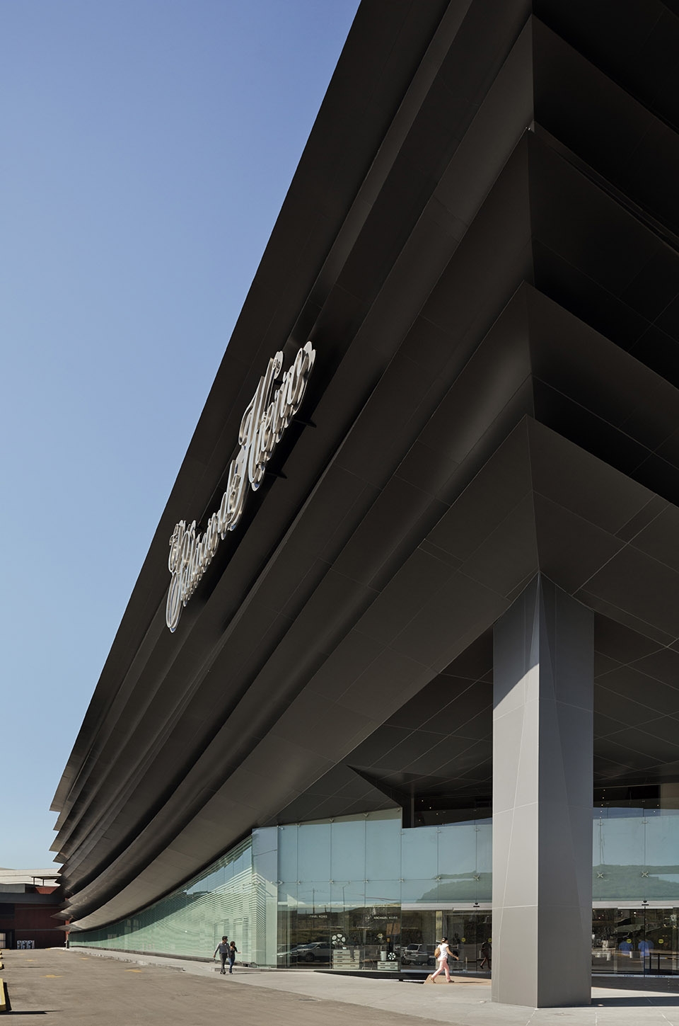 palacio de hierro antea facade by sordo madaleno arquitectos