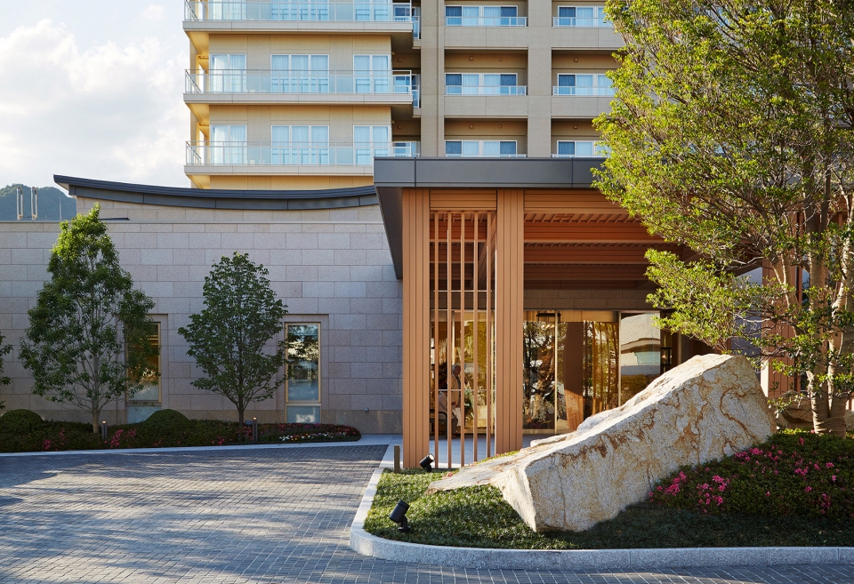 sun city kobe tower by richard beard architects