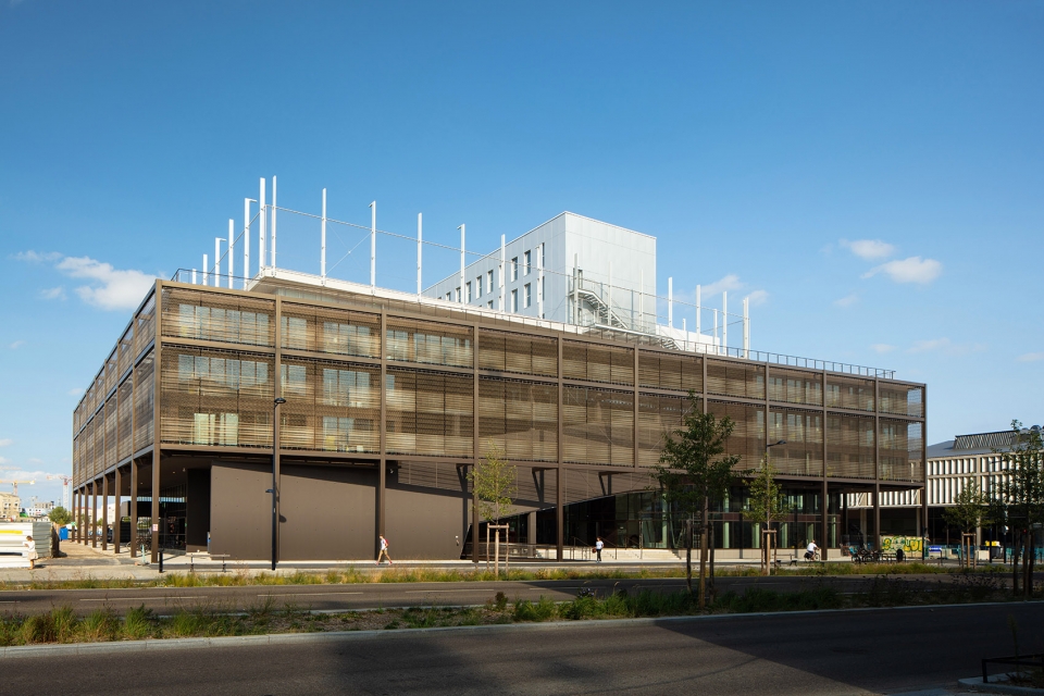 dock g6 resort complex by atelier darchitecture king kong