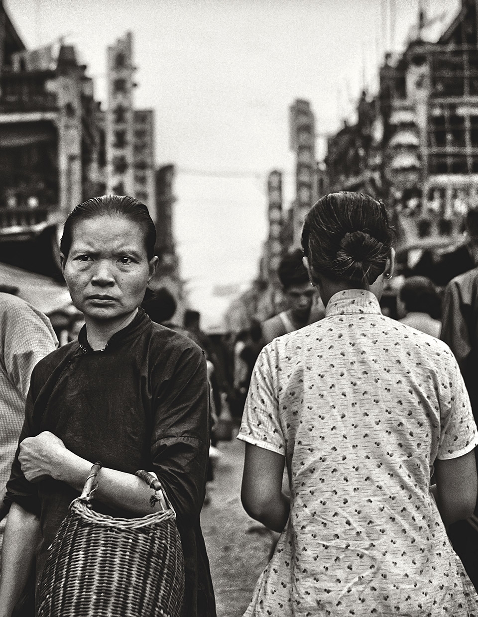 摄影展念香港人的旧何藩