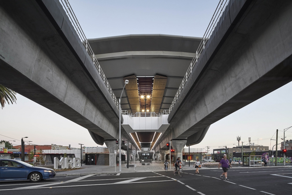 caulfield to dandenong level crossing removal by cox architecture