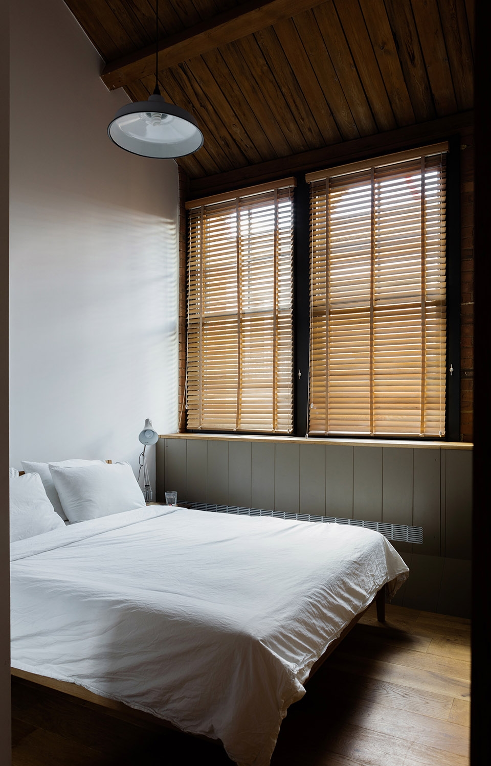 charlotte road by emil eve architects