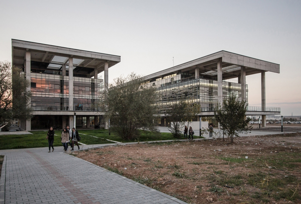 metu technocity turktelekom rd centre by ozerurger architects