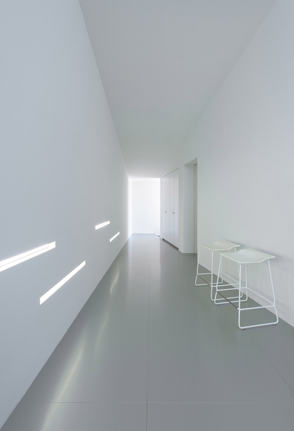 topological folding house by takashi yamaguchi associates