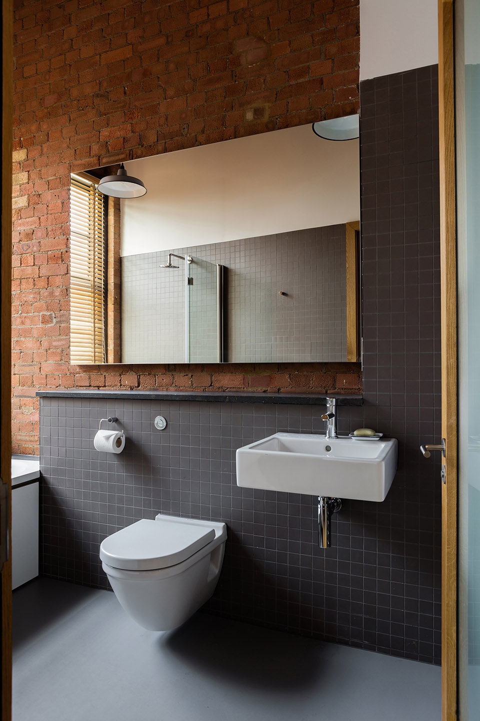 charlotte road by emil eve architects