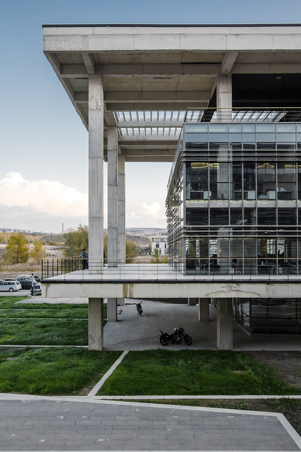 metu technocity turktelekom rd centre by ozerurger architects