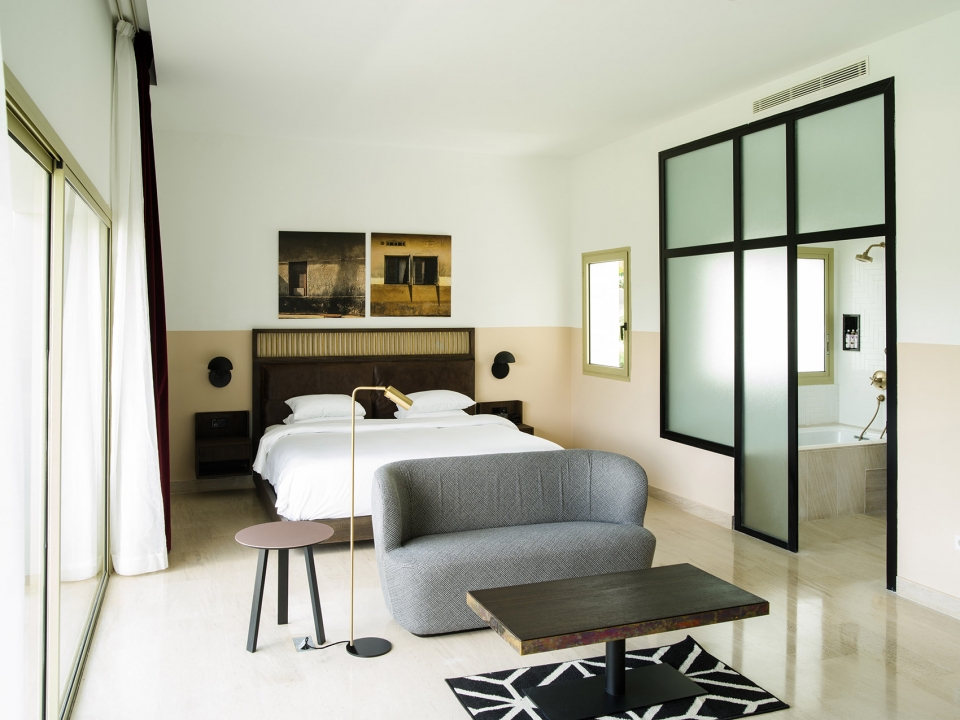 refurbishment of villa lepic as boutique hotel by paola bagna