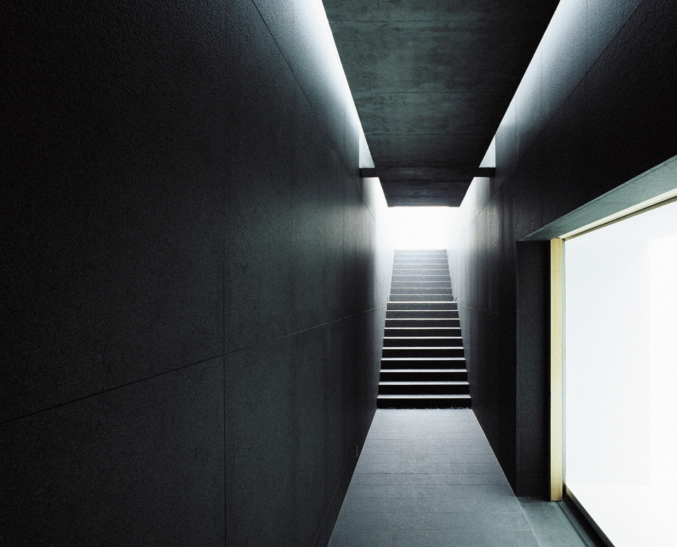 glass temple by takashi yamaguchi associates