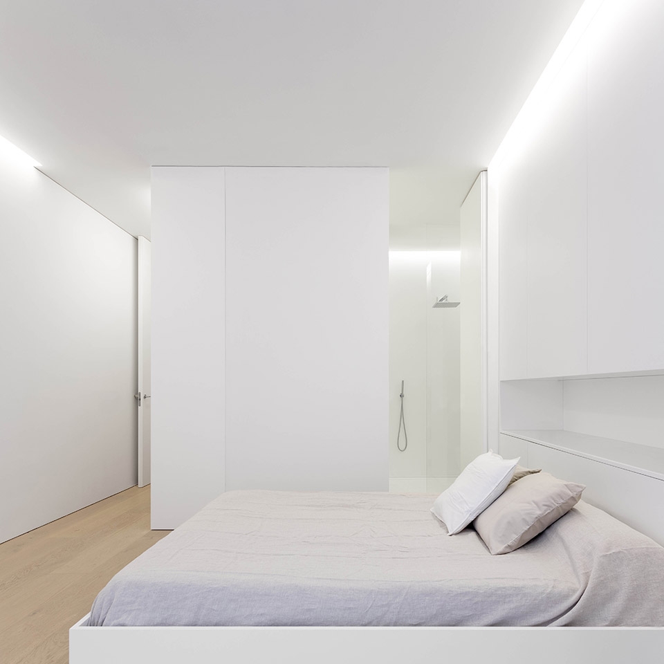 the blue garden by fran silvestre arquitectos