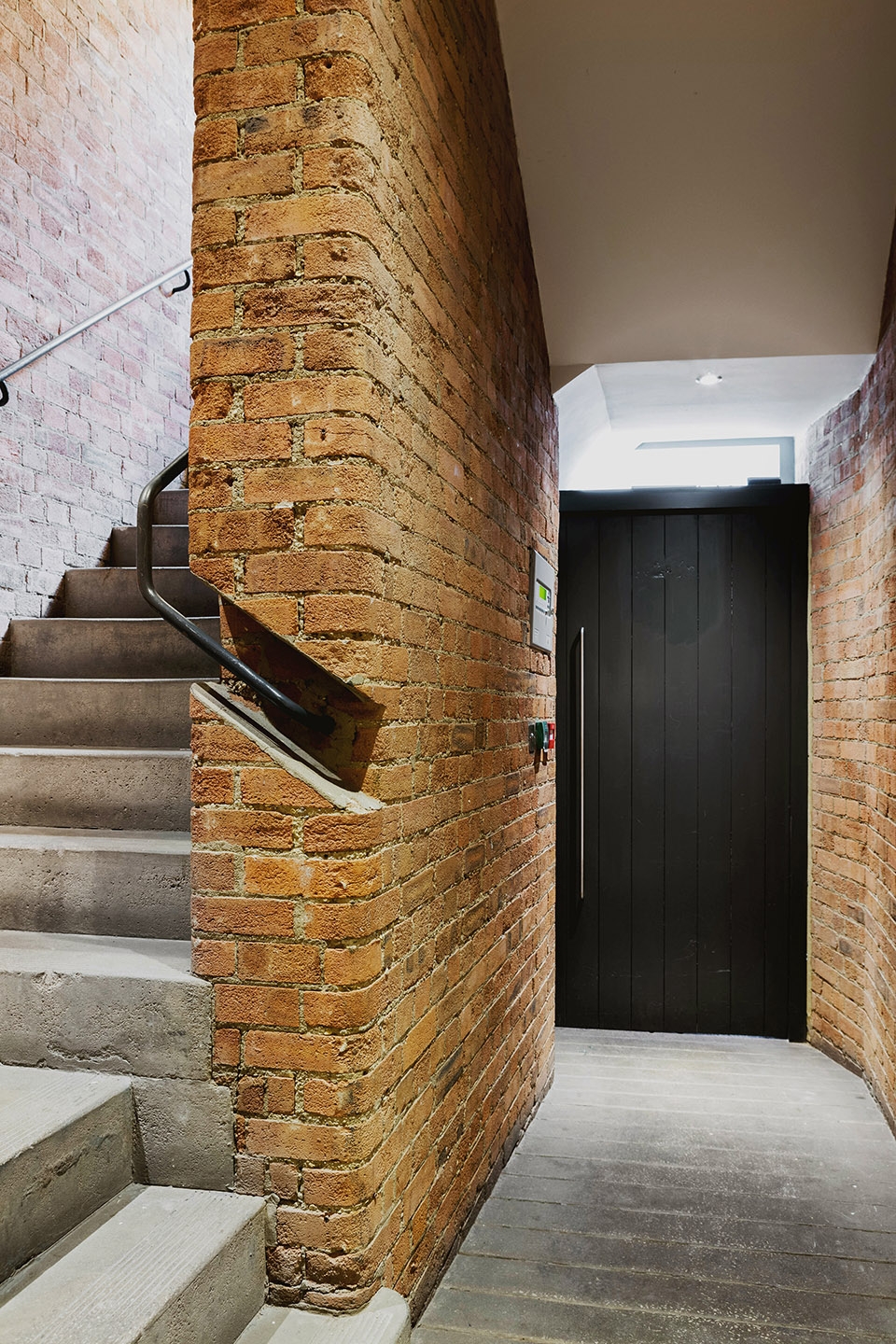 charlotte road by emil eve architects