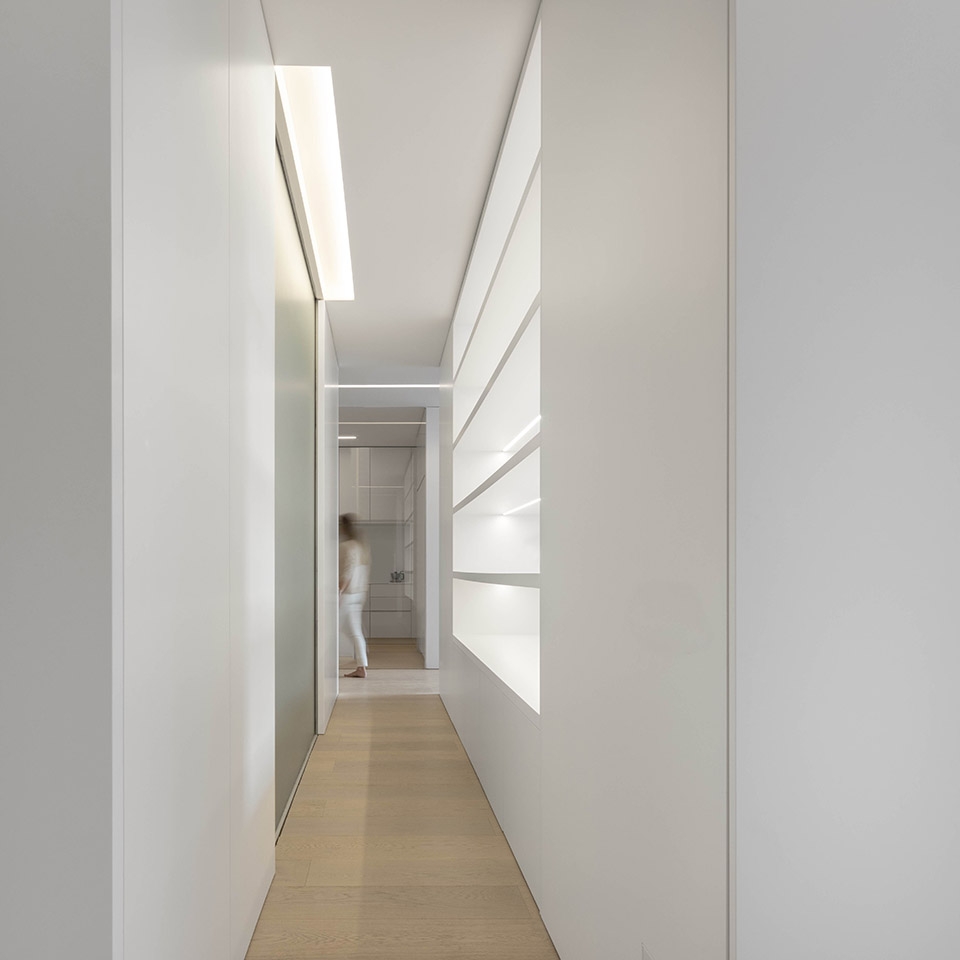 the blue garden by fran silvestre arquitectos