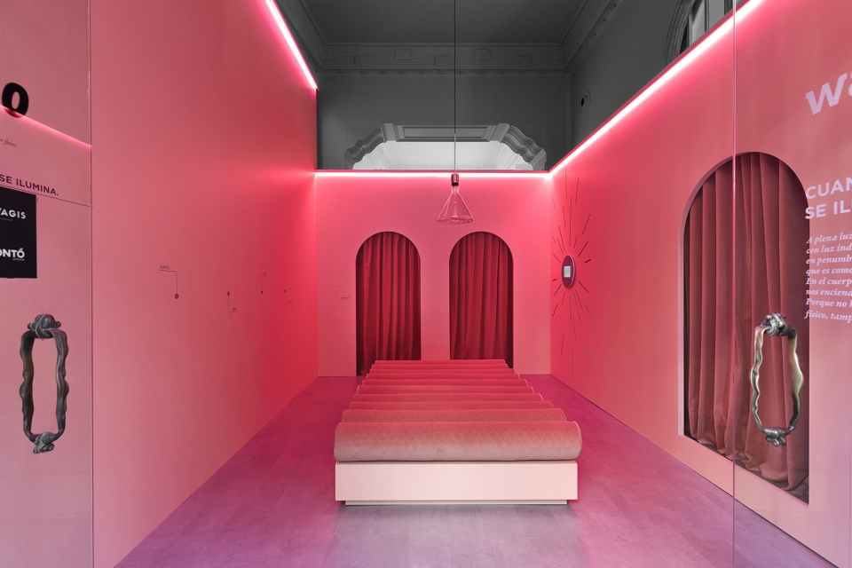 installation of when the desire lightens up by wanna one