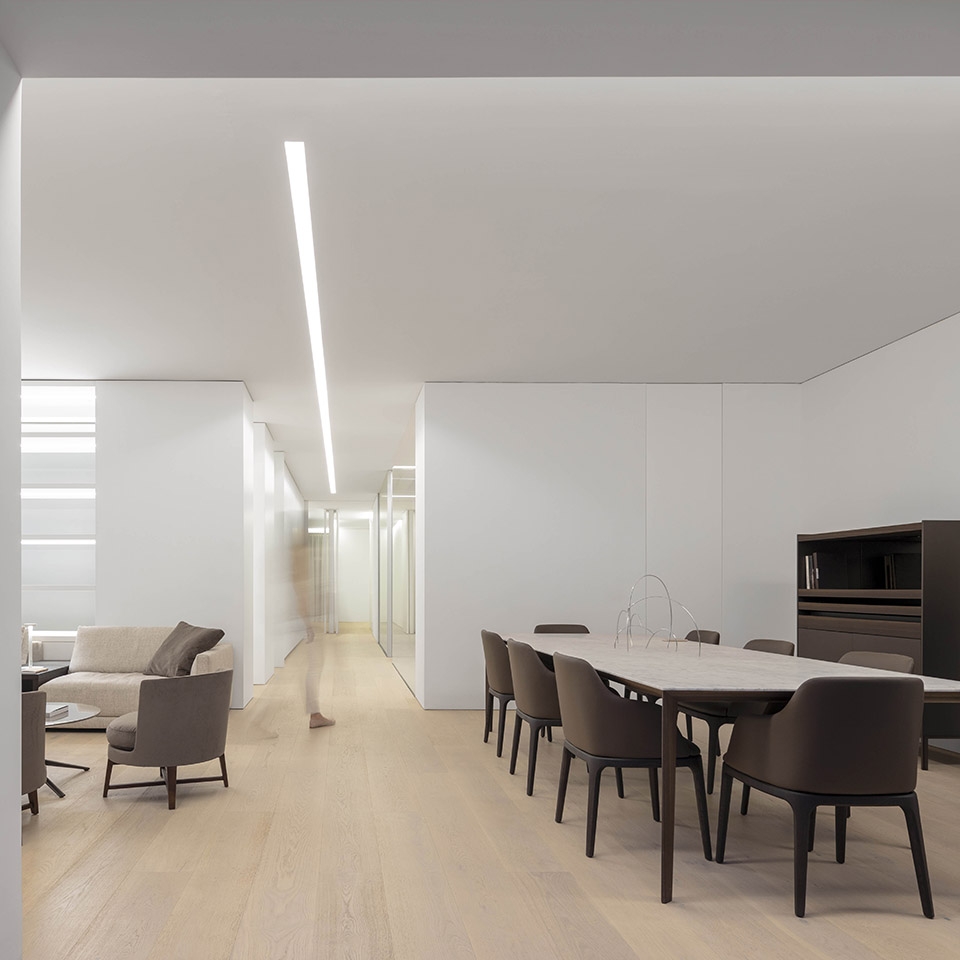 the blue garden by fran silvestre arquitectos
