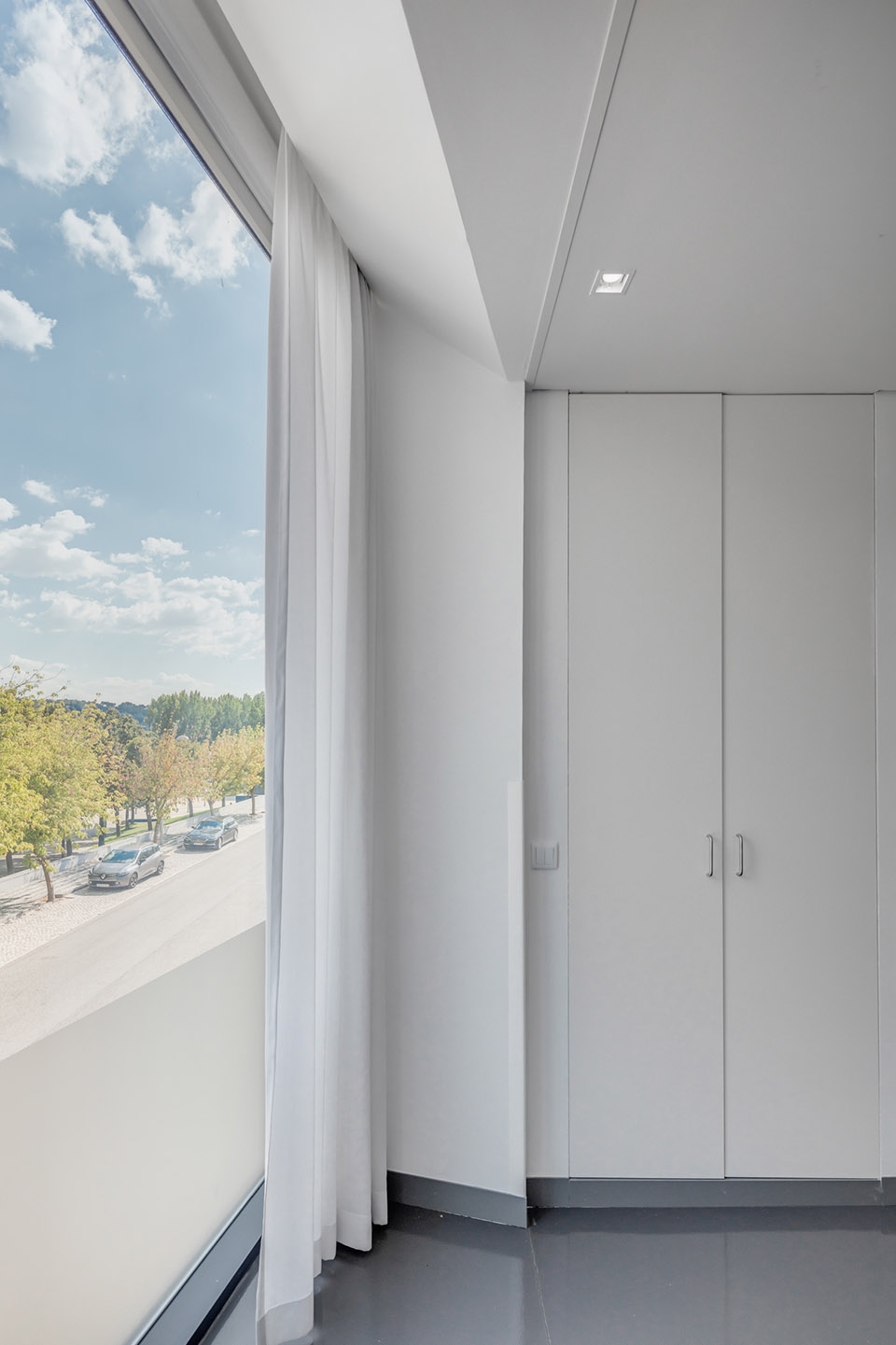 santa casa da misericordias elderly care centre by nuno piedade alexandre
