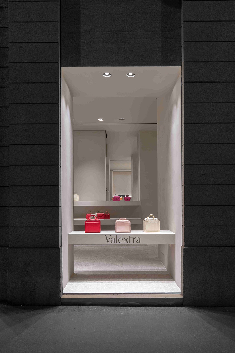 Valextra via Manzoni Store John Pawson