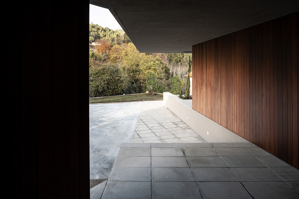 casa gr by paulo martins