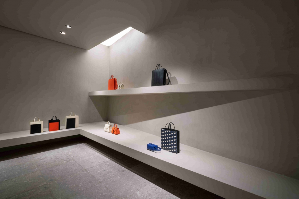 Valextra via Manzoni Store John Pawson