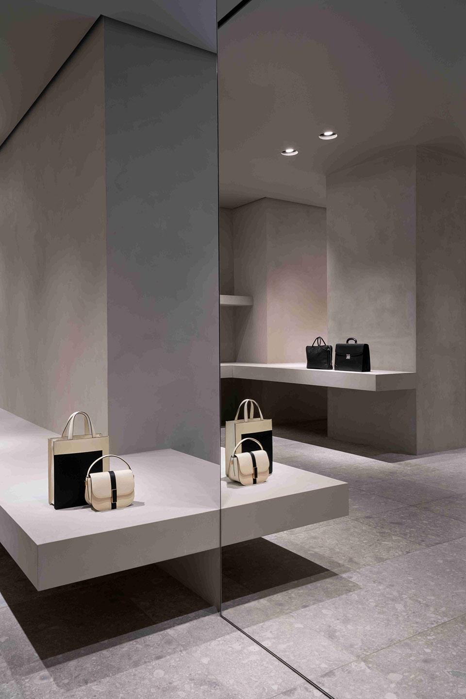 Valextra via Manzoni Store John Pawson