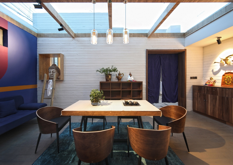 home in high altitude hypersity architects