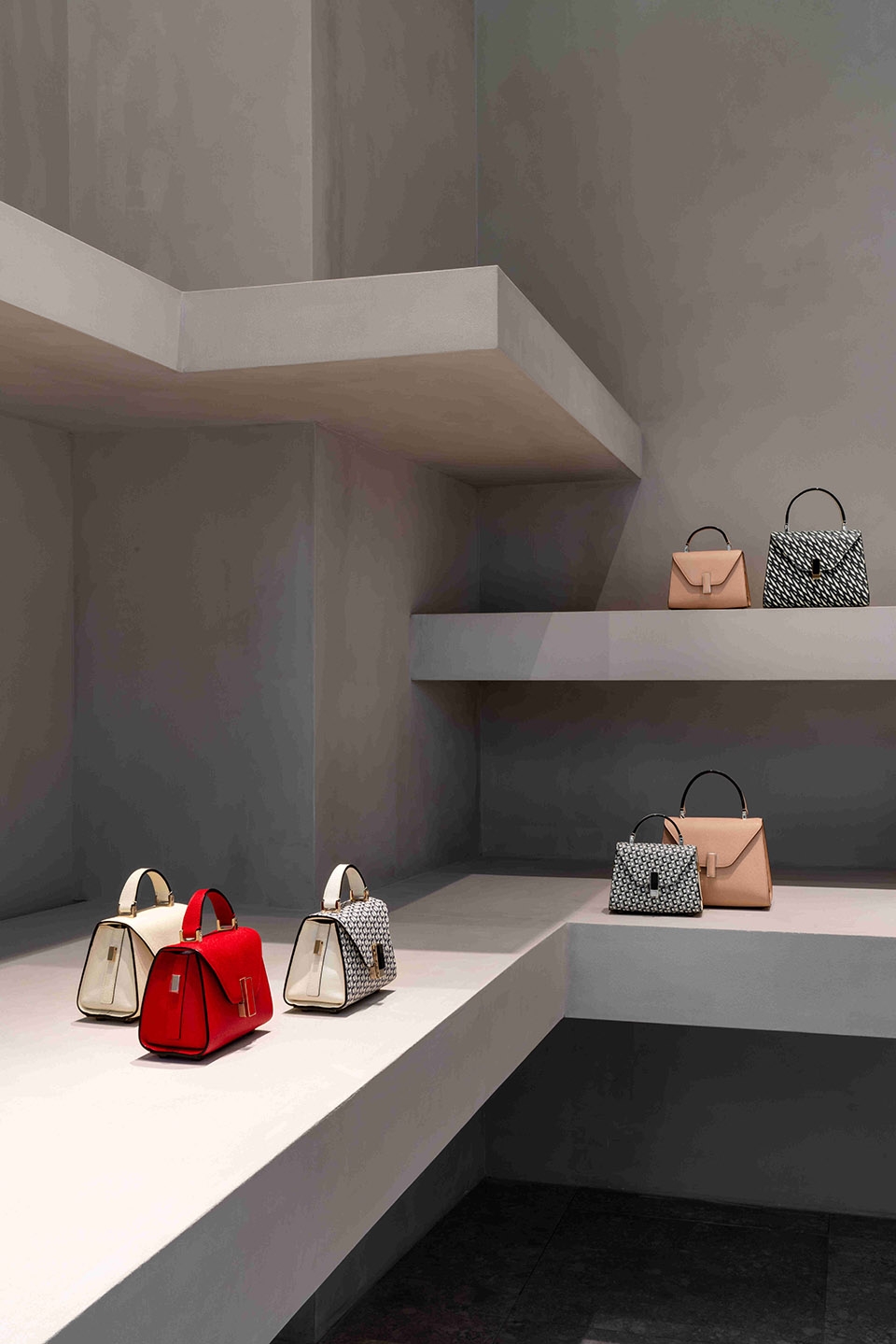 Valextra via Manzoni Store John Pawson