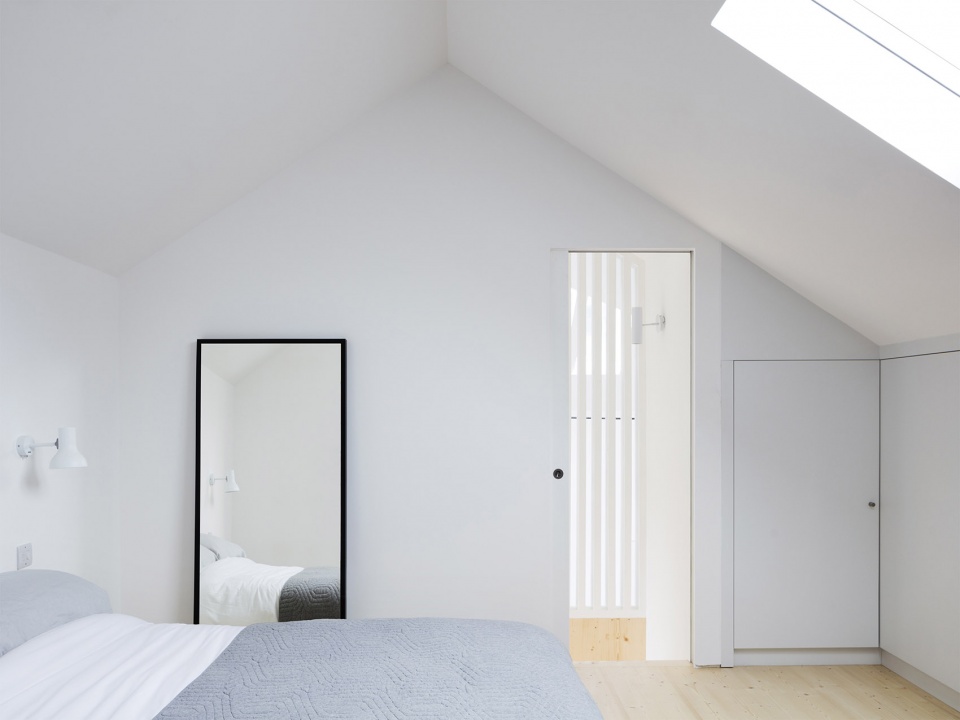 defoe road by paper house project