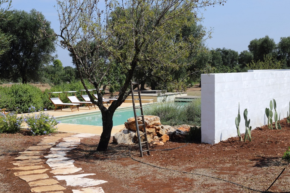 villa castelluccio by studio andrew trotter