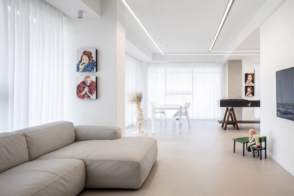 a3 art curators rothchild apartment by raz melamed architect