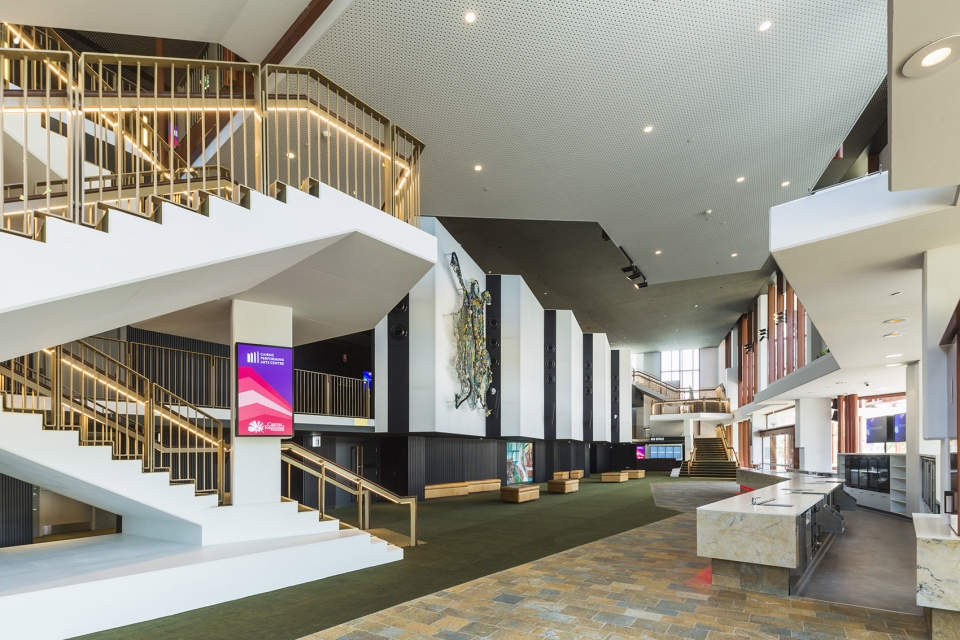 cairns performing arts centre by cox architecture