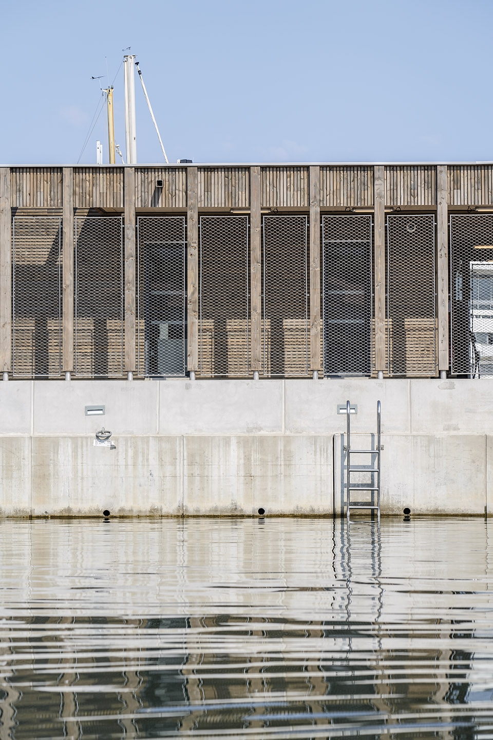 new services for boaters on the port of cannes by heams michel architectes