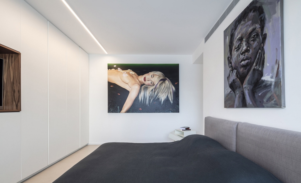 a3 art curators rothchild apartment by raz melamed architect