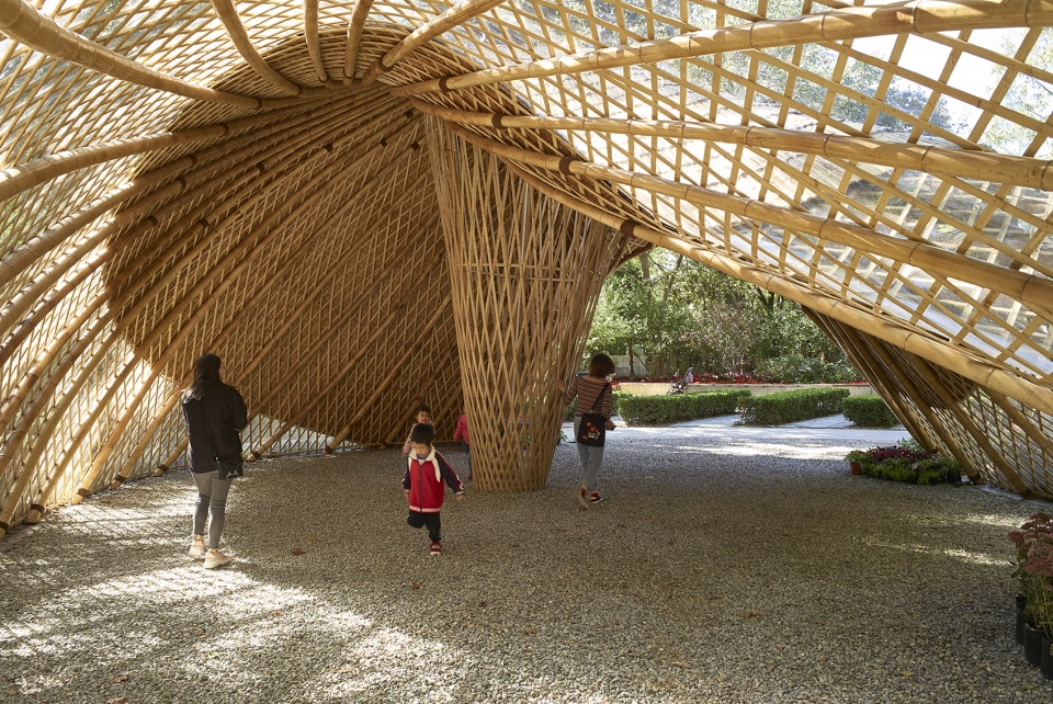 swirling cloud bulletin pavilion for bjfu garden festival by sup atelier