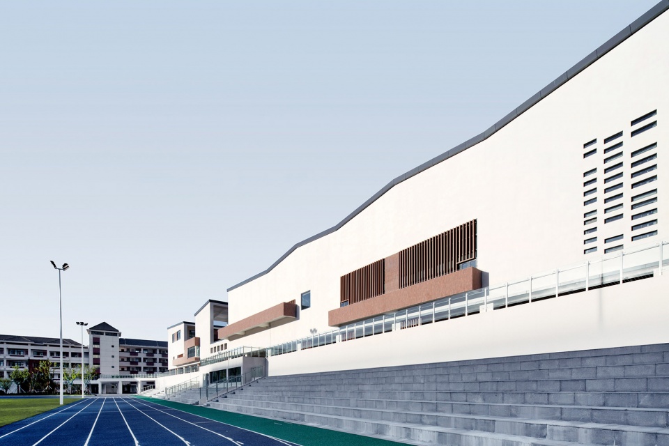 expansion of suzhou new district experimental junior high school east campus china by tus design group co ltd