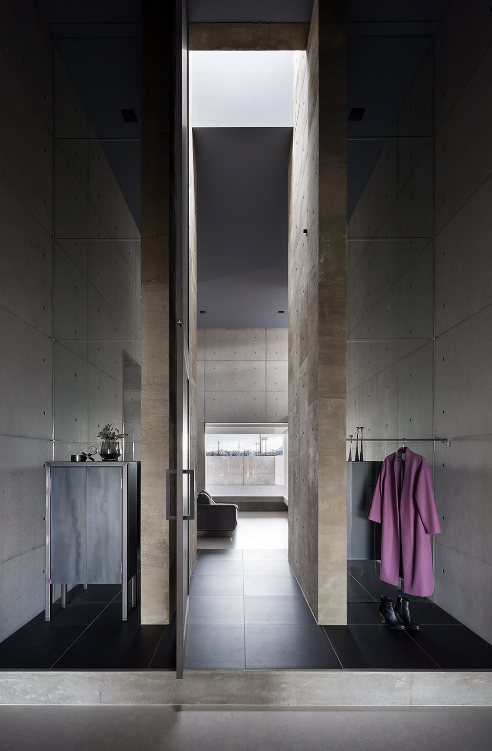 tranquil house by formkouichi kimora architects