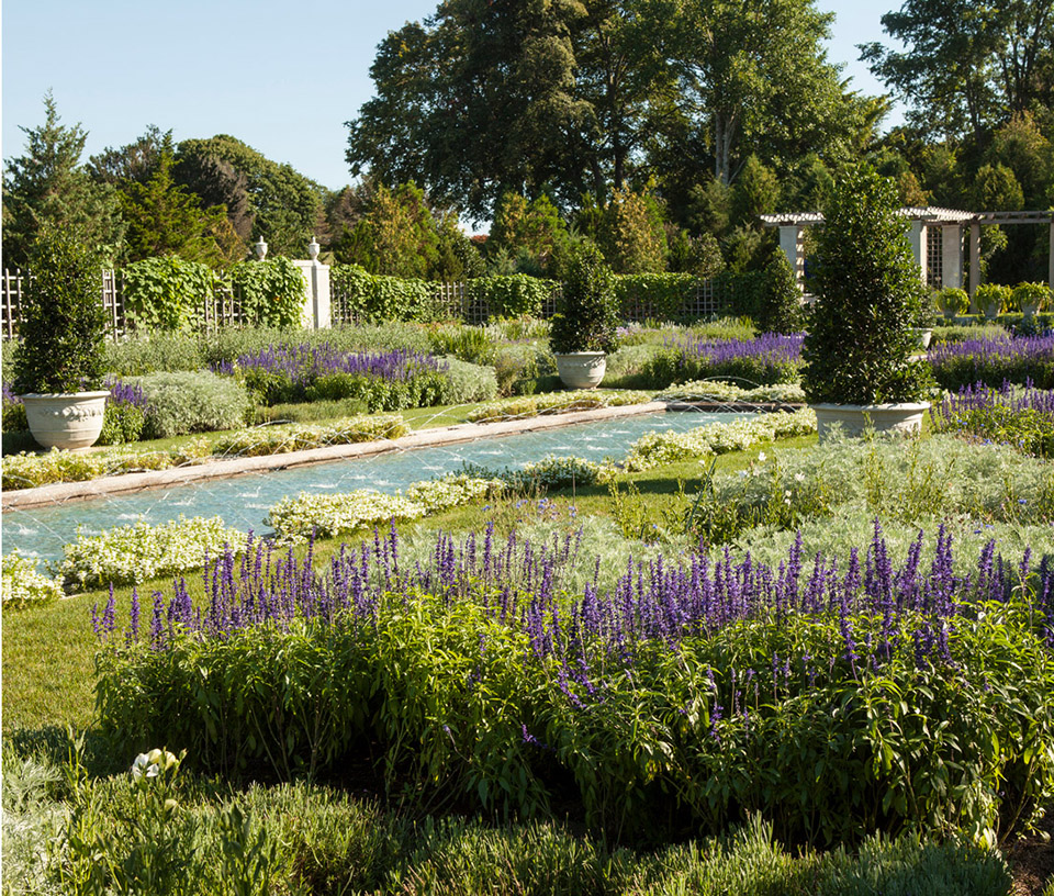 2018 ASLA RESIDENTIAL DESIGN HONOR AWARD Sustaining a Cultural Icon