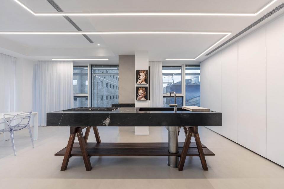 a3 art curators rothchild apartment by raz melamed architect