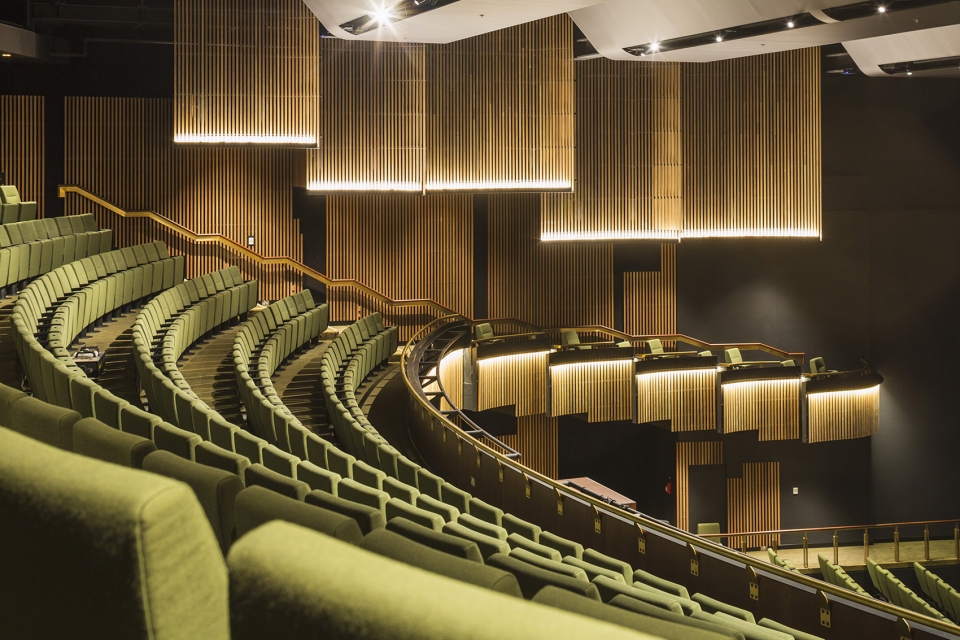 cairns performing arts centre by cox architecture