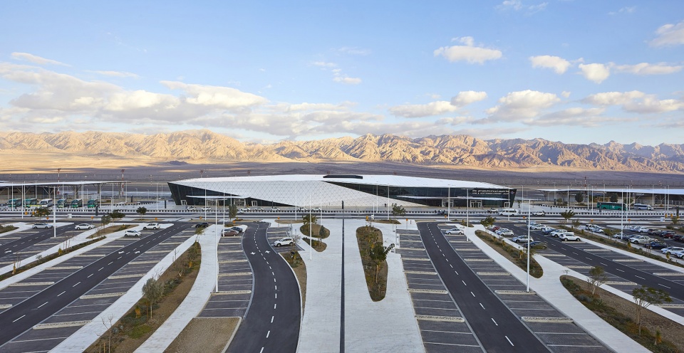 ilan and asaf ramon international airport by amir mann ami shinar architects and planners moshe zur architects