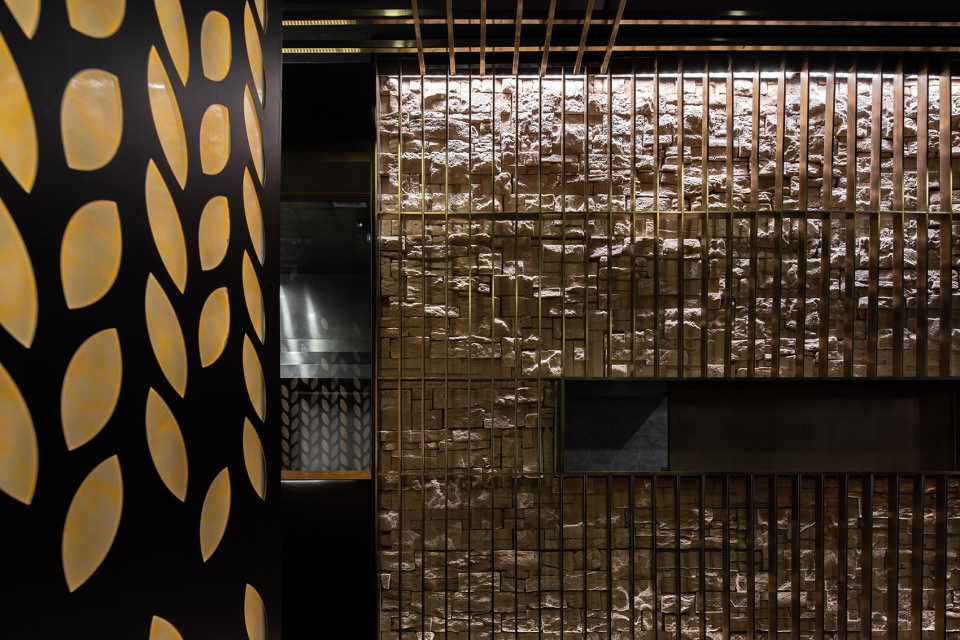 gao zhuo zi di ban deng noodle restaurant china by damai interior design