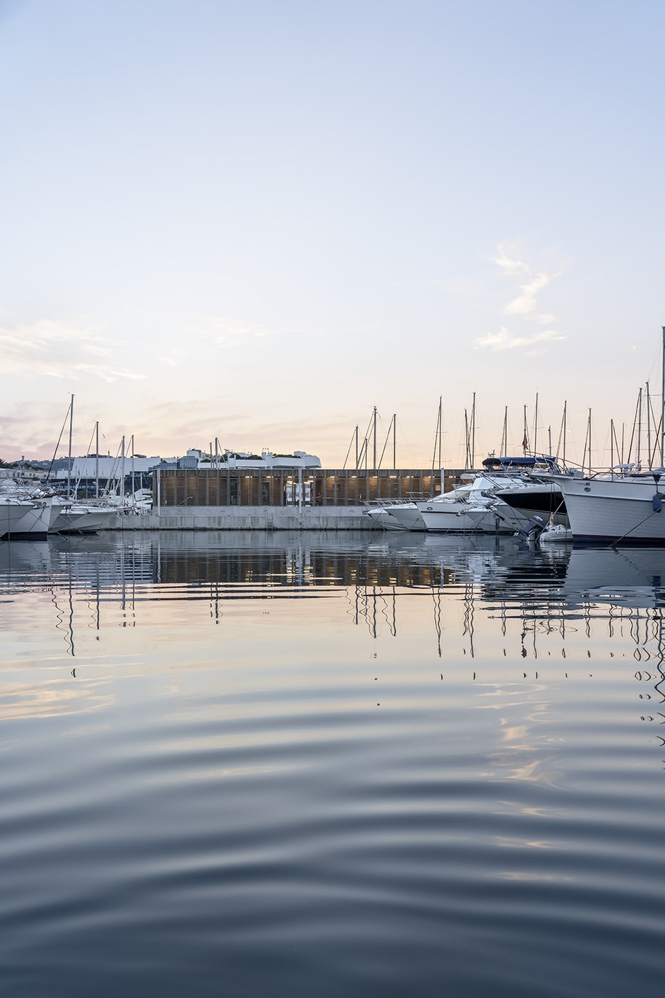 new services for boaters on the port of cannes by heams michel architectes
