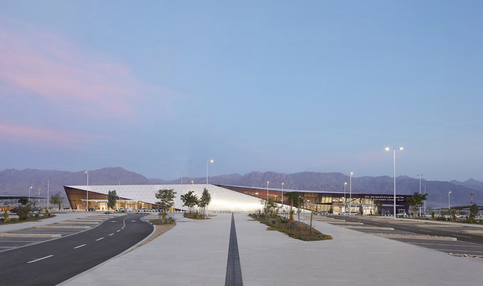 ilan and asaf ramon international airport by amir mann ami shinar architects and planners moshe zur architects