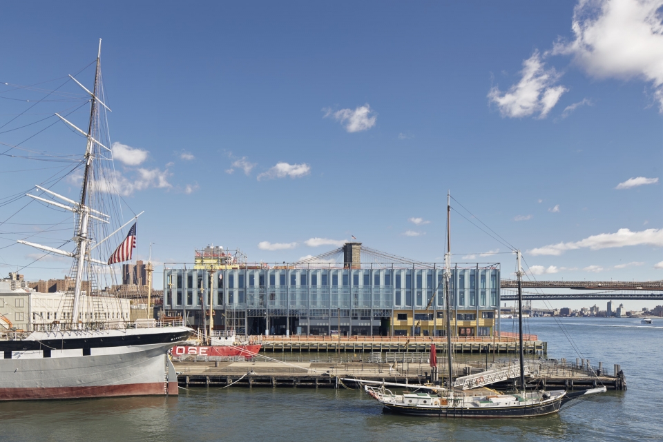 pier 17 by shop architects