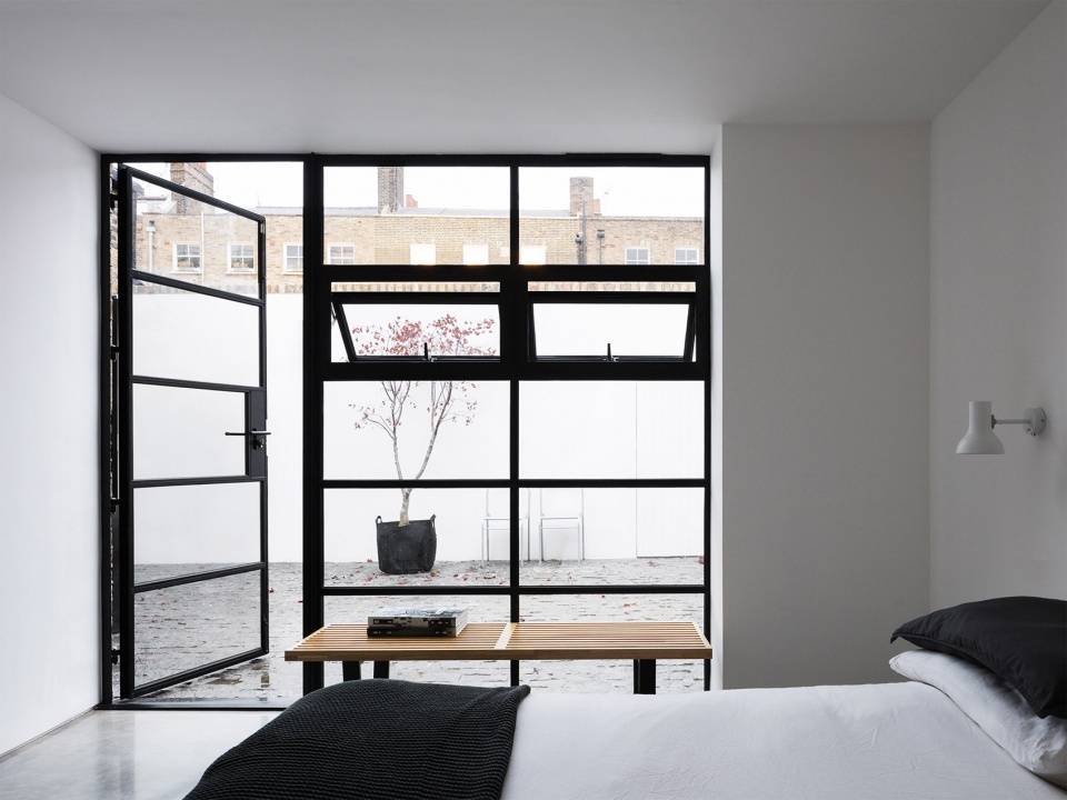 defoe road by paper house project