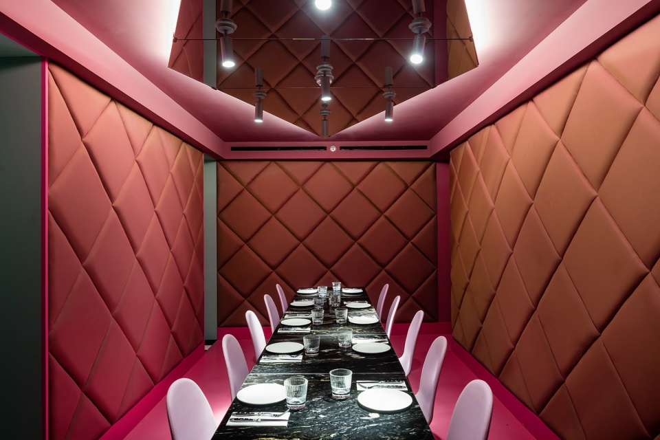 las chicas los chicos y los maniquis restaurant by el equipo creativo