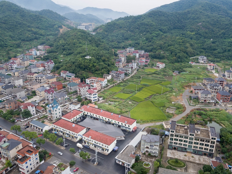 the renovation of the xiafu village farmers market china by bengo studio