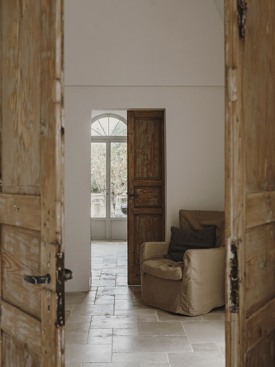 villa castelluccio by studio andrew trotter