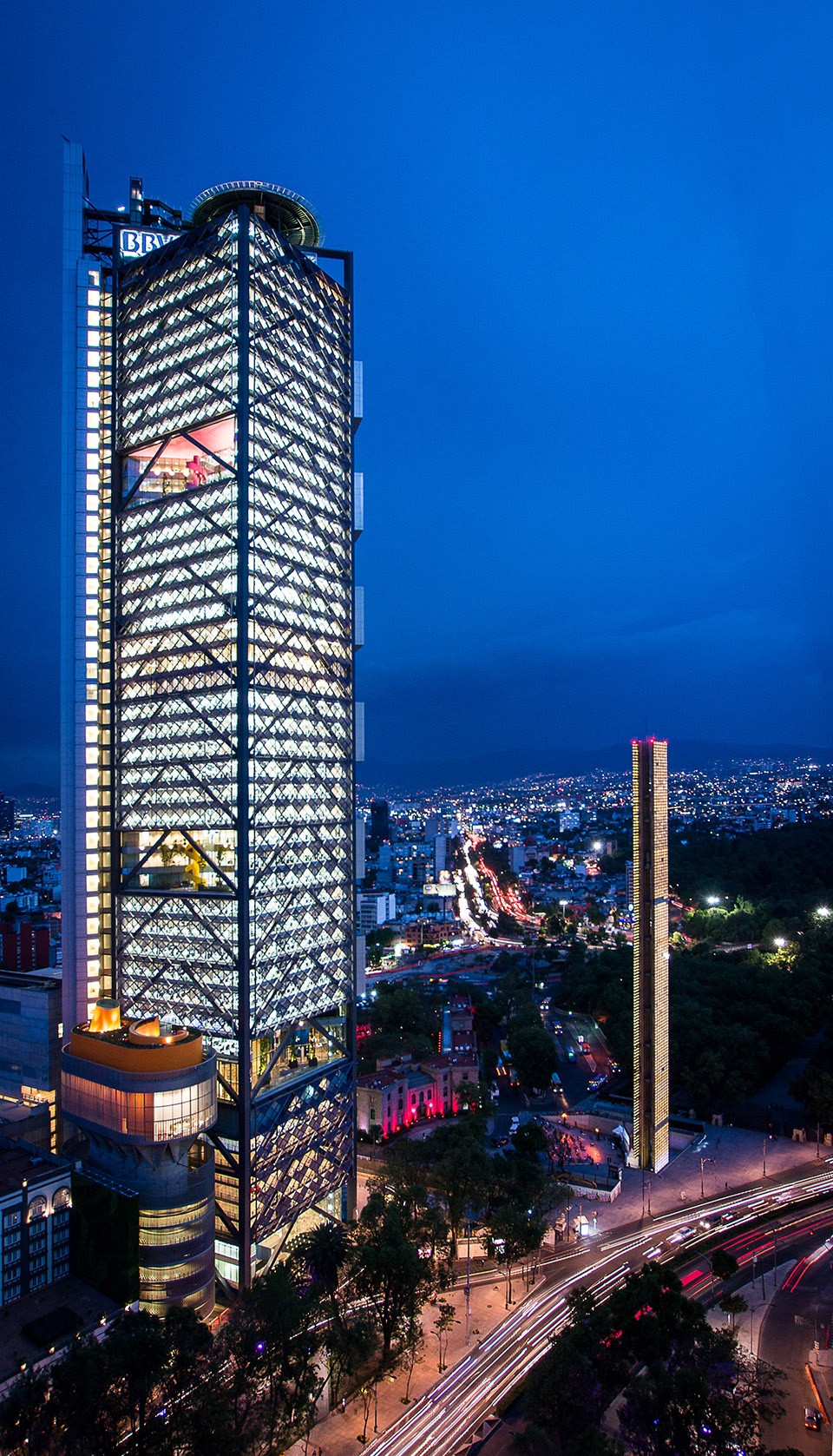 new headquarters building for bbva bancomer by legorogers
