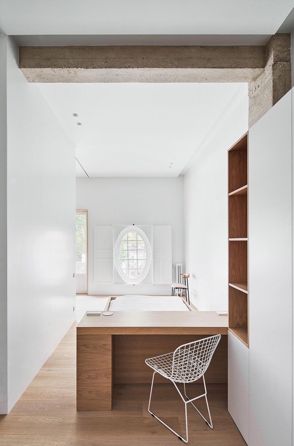 house p82 and genuine shelf by lucas y hernandez gil arquitectos