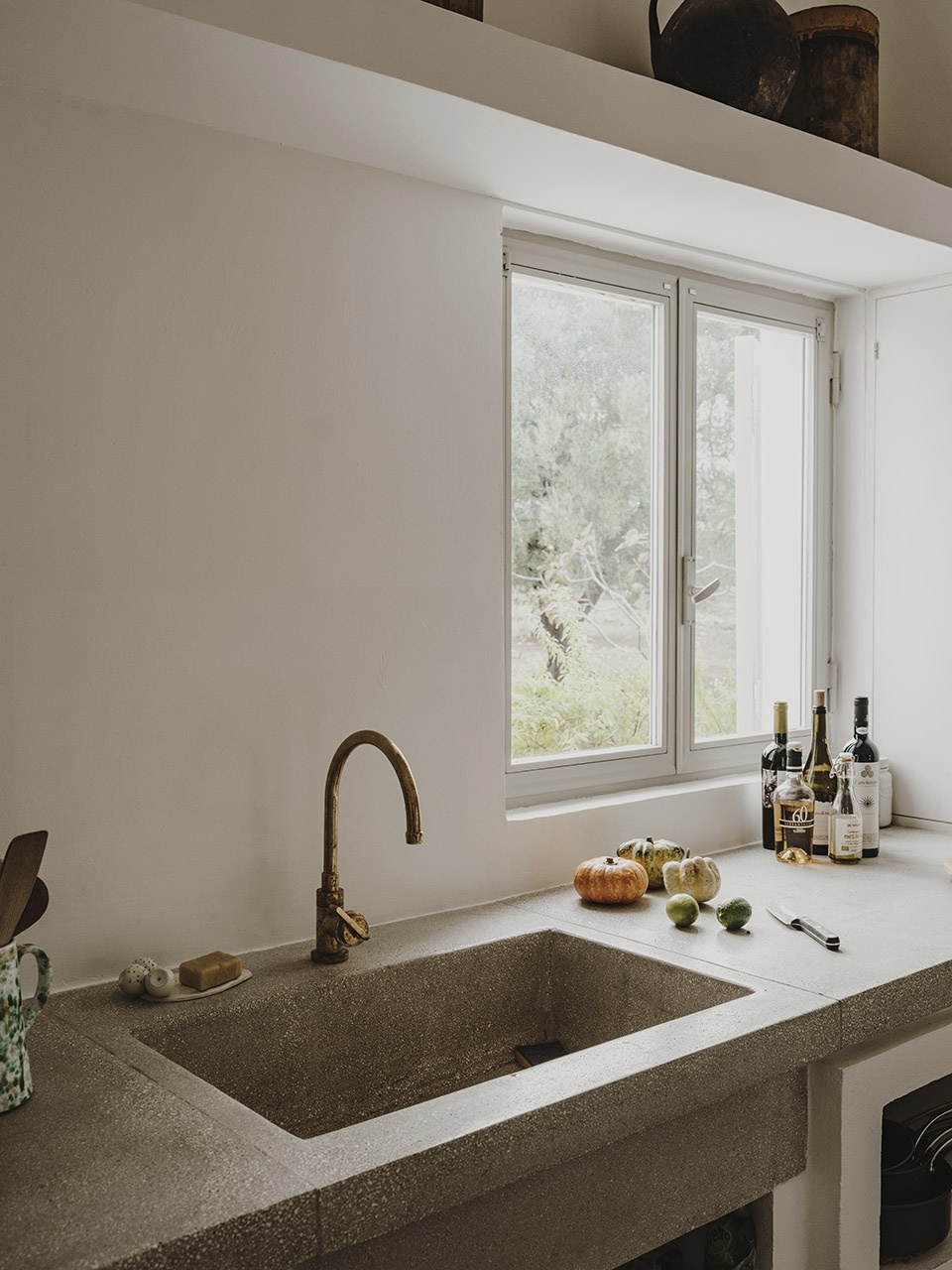villa castelluccio by studio andrew trotter